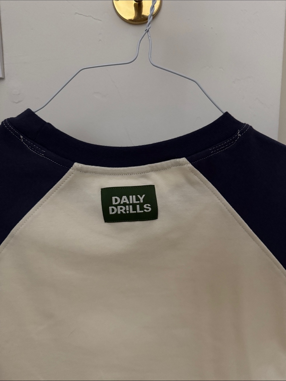 Daily Drills Raglan Everyday Tee - Picture 4 of 4